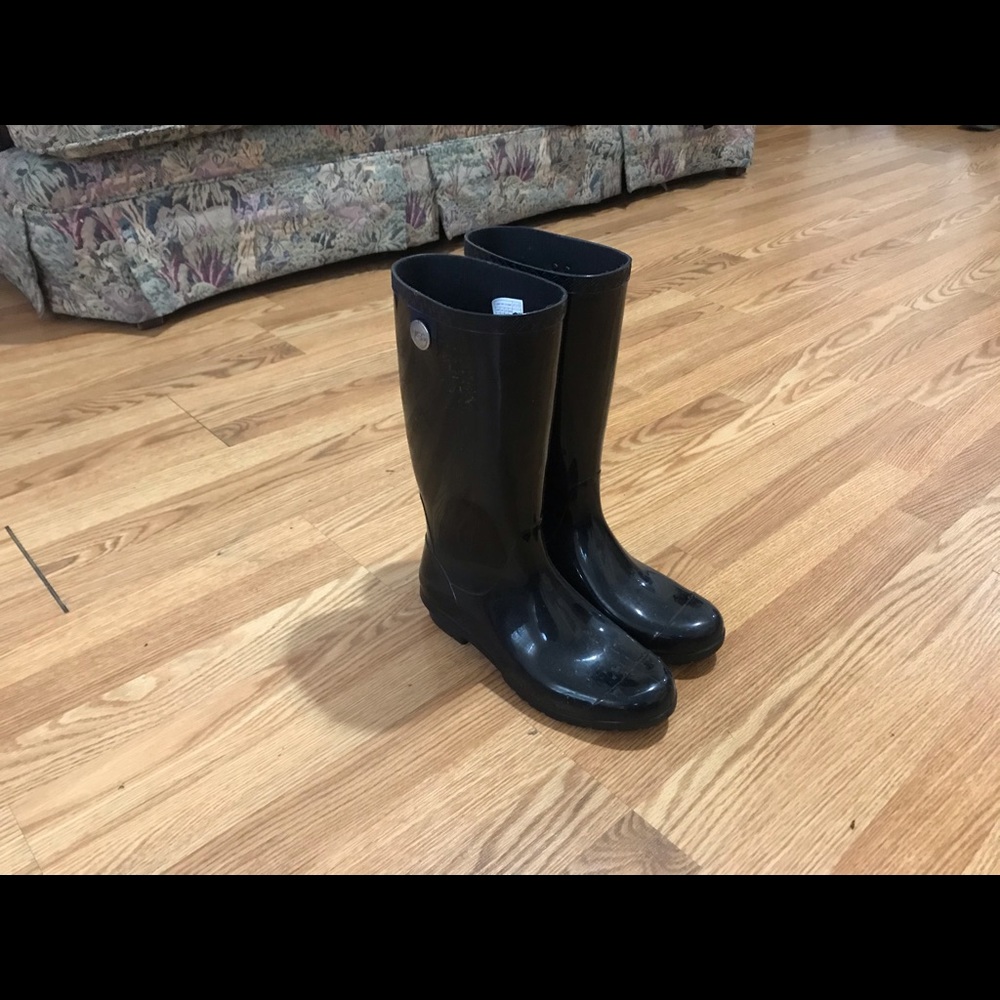 Calf high ugg boots - Picture 2 of 7